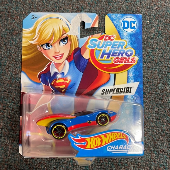 Supergirl - Picture 1 of 3